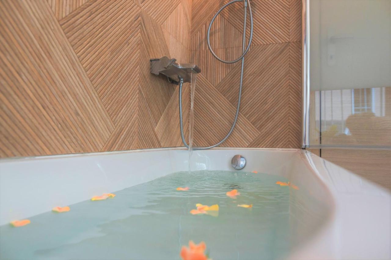 Le Pavillon De L'Herboriste 14P Jacuzzi Jardin Tintigny المظهر الخارجي الصورة